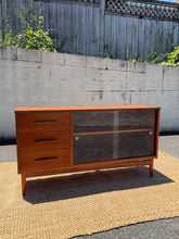 Load image into Gallery viewer, Mid-century Cabinet
