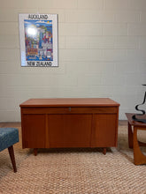 Load image into Gallery viewer, Don Lorong mid-century mahogany chest