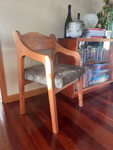 Load image into Gallery viewer, Danish Style Mid Century Dining Chair - Set of 6
