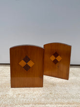 Load image into Gallery viewer, Vintage Wooden Free Standing Bookends
