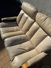 Load image into Gallery viewer, A Fred Lowen &#39;T8&#39; Two-Seater Sofa by Tessa
